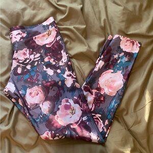 American Eagle Outfitters Floral Leggings - Pink and Purple SIZE M SILKY SMOOTH